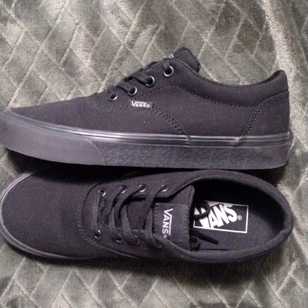 VANS SZ 7 Women's